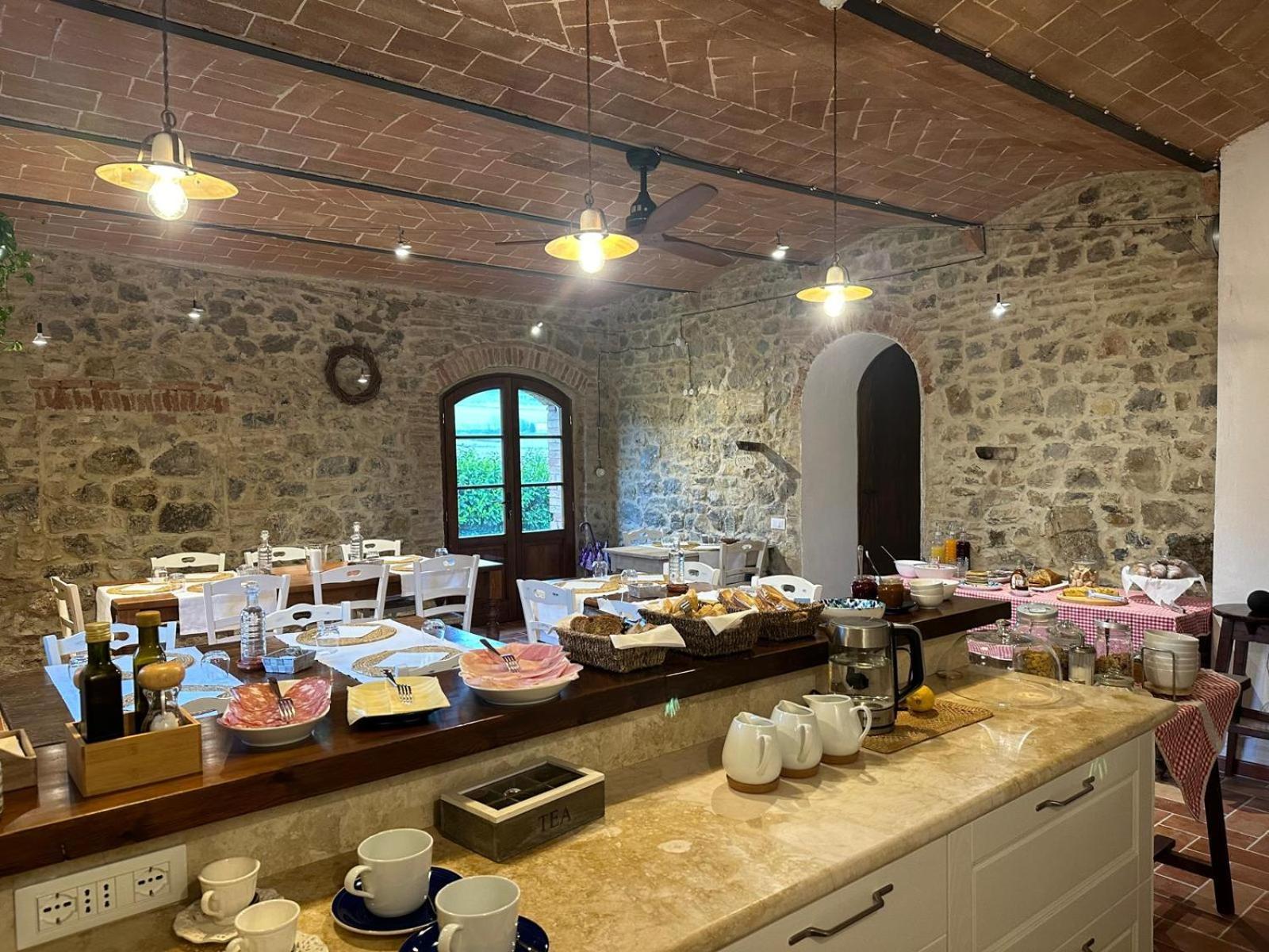 Agriturismo La Peschiera Казоле-д'Эльса Экстерьер фото